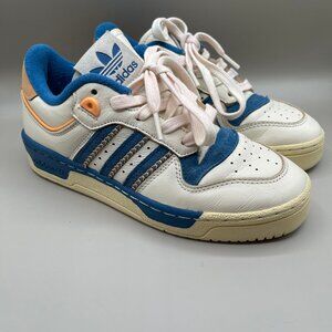 Womans Adidas Sneakers